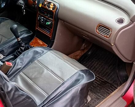 Красный Мазда 626, объемом двигателя 1.8 л и пробегом 33 тыс. км за 1500 $, фото 6 на Automoto.ua