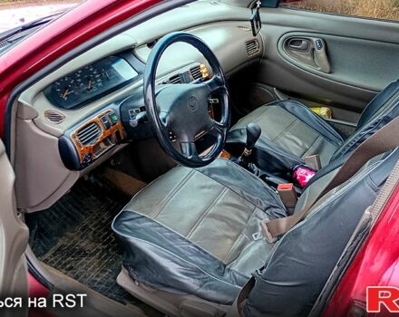 Красный Мазда 626, объемом двигателя 1.8 л и пробегом 33 тыс. км за 1500 $, фото 4 на Automoto.ua
