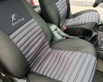 Червоний Мазда 626, об'ємом двигуна 1.8 л та пробігом 365 тис. км за 1800 $, фото 8 на Automoto.ua