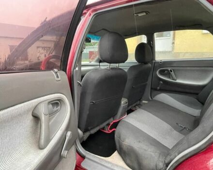 Красный Мазда 626, объемом двигателя 1.8 л и пробегом 200 тыс. км за 1200 $, фото 6 на Automoto.ua