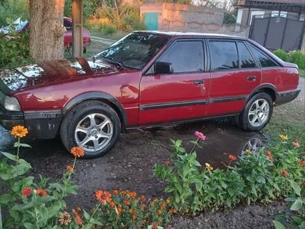 Мазда 626 1986 у Марганце на Automoto.ua Червоний Мазда 626, об'ємом двигуна 1.99 л та пробігом 608 тис. км за 1100 $, фото 1 на Automoto.ua