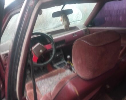 Червоний Мазда 626, об'ємом двигуна 2 л та пробігом 3 тис. км за 600 $, фото 1 на Automoto.ua