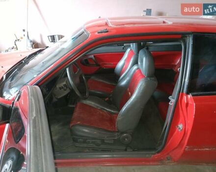 Красный Мазда 626, объемом двигателя 1.99 л и пробегом 300 тыс. км за 700 $, фото 1 на Automoto.ua