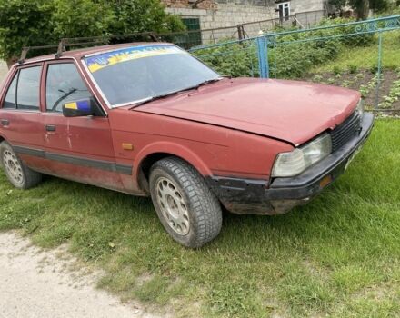 Красный Мазда 626, объемом двигателя 2 л и пробегом 50 тыс. км за 698 $, фото 1 на Automoto.ua