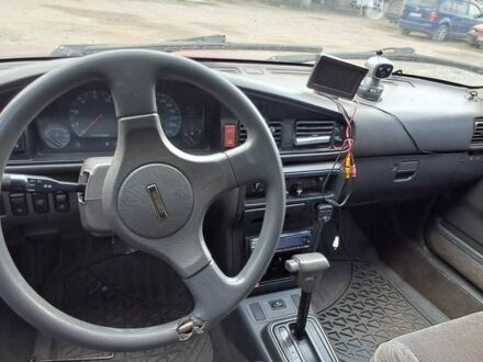 Красный Мазда 626, объемом двигателя 2 л и пробегом 250 тыс. км за 1400 $, фото 1 на Automoto.ua