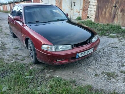 Червоний Мазда 626, об'ємом двигуна 2 л та пробігом 300 тис. км за 1750 $, фото 1 на Automoto.ua