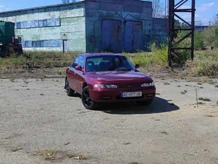 Красный Мазда 626, объемом двигателя 1.8 л и пробегом 3 тыс. км за 2000 $, фото 1 на Automoto.ua