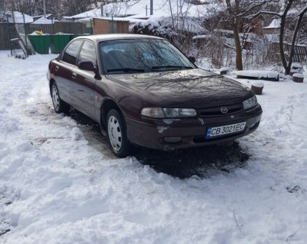 Красный Мазда 626, объемом двигателя 1.8 л и пробегом 350 тыс. км за 2200 $, фото 1 на Automoto.ua