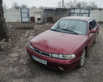 Красный Мазда 626, объемом двигателя 2 л и пробегом 549 тыс. км за 1500 $, фото 1 на Automoto.ua