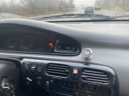 Червоний Мазда 626, об'ємом двигуна 2 л та пробігом 561 тис. км за 1600 $, фото 1 на Automoto.ua