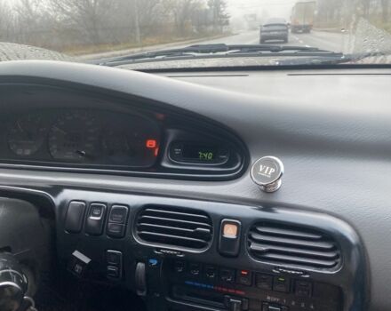 Красный Мазда 626, объемом двигателя 2 л и пробегом 561 тыс. км за 1600 $, фото 1 на Automoto.ua