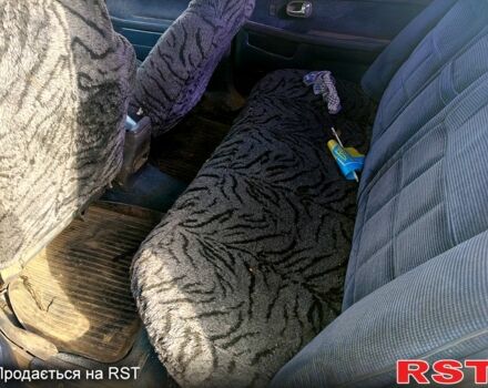 Мазда 626, объемом двигателя 1.8 л и пробегом 0 тыс. км за 450 $, фото 3 на Automoto.ua