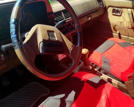 Мазда 626, объемом двигателя 1.6 л и пробегом 0 тыс. км за 380 $, фото 5 на Automoto.ua