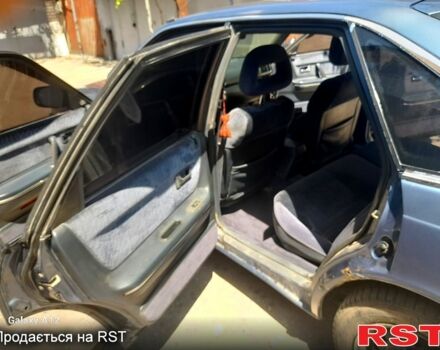 Мазда 626, объемом двигателя 2.2 л и пробегом 350 тыс. км за 2200 $, фото 4 на Automoto.ua