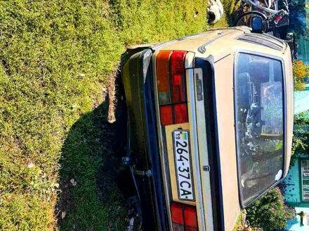 Мазда 626, об'ємом двигуна 2 л та пробігом 0 тис. км за 450 $, фото 1 на Automoto.ua