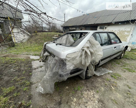 Серый Мазда 626, объемом двигателя 2 л и пробегом 450 тыс. км за 600 $, фото 6 на Automoto.ua