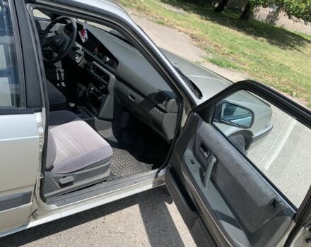 Серый Мазда 626, объемом двигателя 1.6 л и пробегом 178 тыс. км за 1500 $, фото 11 на Automoto.ua