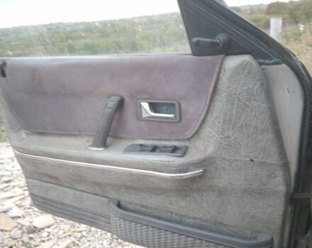 Серый Мазда 626, объемом двигателя 2 л и пробегом 320 тыс. км за 1079 $, фото 7 на Automoto.ua