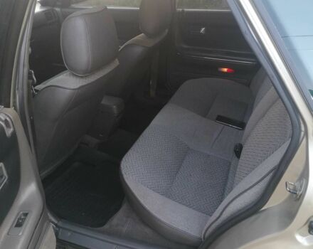 Серый Мазда 626, объемом двигателя 2 л и пробегом 320 тыс. км за 2022 $, фото 15 на Automoto.ua