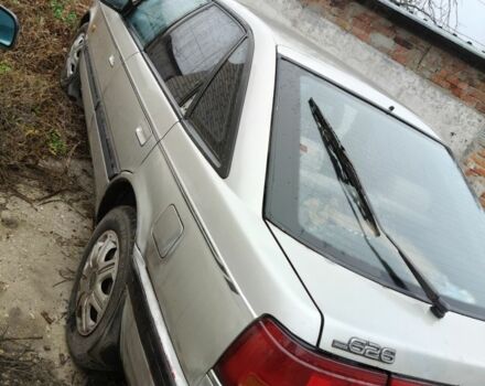 Серый Мазда 626, объемом двигателя 2 л и пробегом 300 тыс. км за 1200 $, фото 3 на Automoto.ua