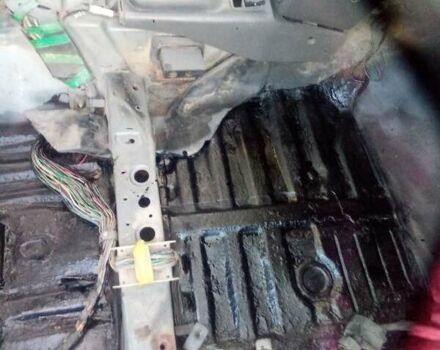 Сірий Мазда 626, об'ємом двигуна 2 л та пробігом 325 тис. км за 1400 $, фото 4 на Automoto.ua