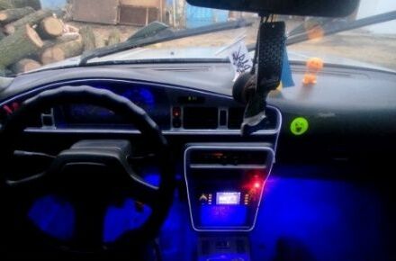 Сірий Мазда 626, об'ємом двигуна 2 л та пробігом 527 тис. км за 950 $, фото 5 на Automoto.ua