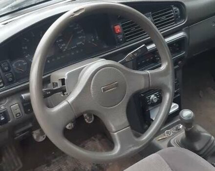 Серый Мазда 626, объемом двигателя 2 л и пробегом 200 тыс. км за 600 $, фото 5 на Automoto.ua