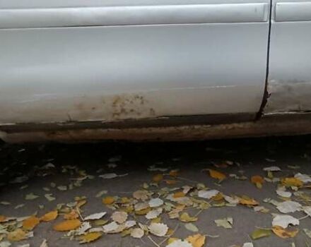 Серый Мазда 626, объемом двигателя 1.99 л и пробегом 448 тыс. км за 550 $, фото 4 на Automoto.ua