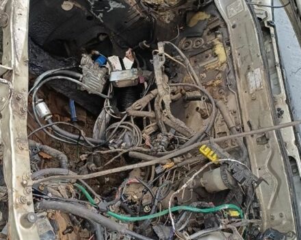 Серый Мазда 626, объемом двигателя 2 л и пробегом 40 тыс. км за 100 $, фото 4 на Automoto.ua