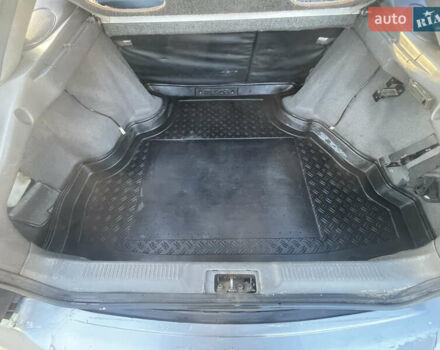 Сірий Мазда 626, об'ємом двигуна 2 л та пробігом 300 тис. км за 2350 $, фото 6 на Automoto.ua