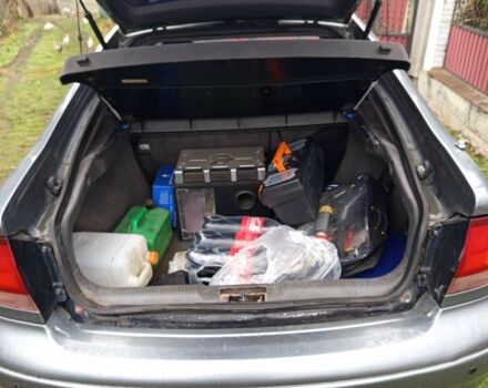 Сірий Мазда 626, об'ємом двигуна 2 л та пробігом 350 тис. км за 2200 $, фото 7 на Automoto.ua