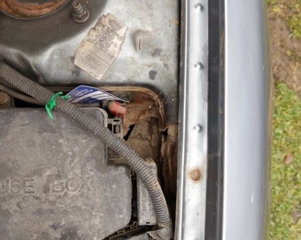 Сірий Мазда 626, об'ємом двигуна 2 л та пробігом 350 тис. км за 2200 $, фото 9 на Automoto.ua