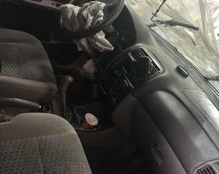 Серый Мазда 626, объемом двигателя 2 л и пробегом 357 тыс. км за 700 $, фото 2 на Automoto.ua