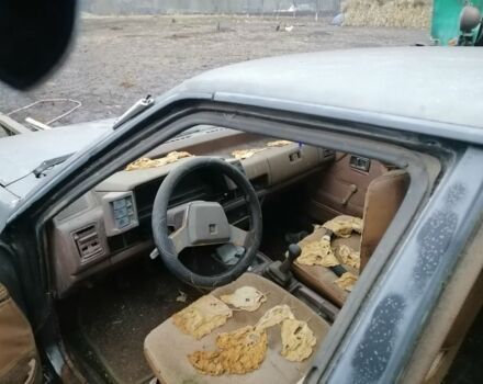 Сірий Мазда 626, об'ємом двигуна 1.6 л та пробігом 24 тис. км за 100 $, фото 1 на Automoto.ua