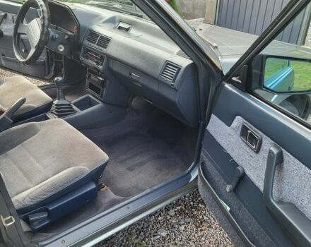 Серый Мазда 626, объемом двигателя 0 л и пробегом 333 тыс. км за 1100 $, фото 5 на Automoto.ua