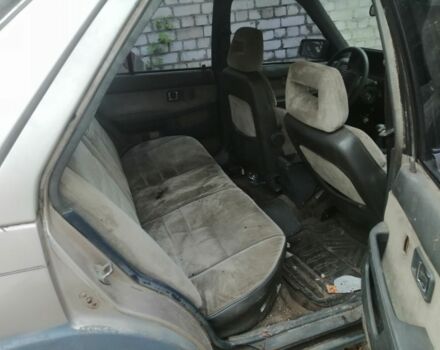 Серый Мазда 626, объемом двигателя 2 л и пробегом 400 тыс. км за 287 $, фото 4 на Automoto.ua