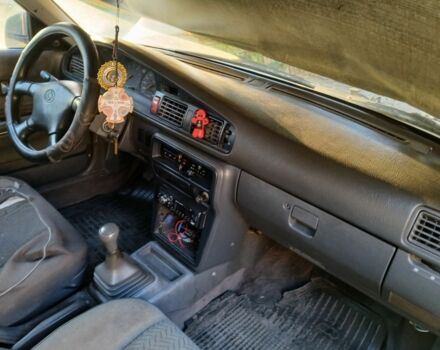 Сірий Мазда 626, об'ємом двигуна 2 л та пробігом 500 тис. км за 500 $, фото 3 на Automoto.ua