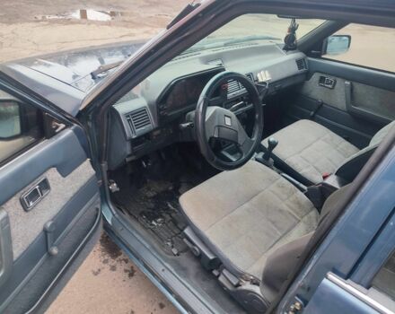 Серый Мазда 626, объемом двигателя 2 л и пробегом 250 тыс. км за 850 $, фото 6 на Automoto.ua