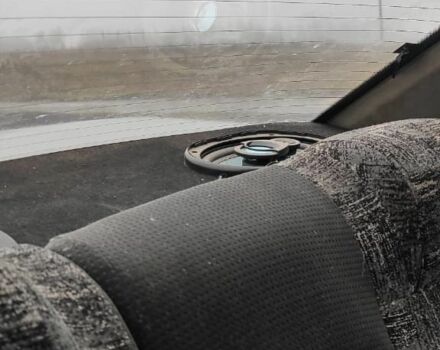 Серый Мазда 626, объемом двигателя 2 л и пробегом 400 тыс. км за 1547 $, фото 5 на Automoto.ua