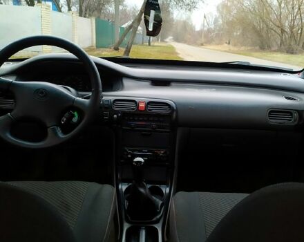 Сірий Мазда 626, об'ємом двигуна 2 л та пробігом 290 тис. км за 2400 $, фото 4 на Automoto.ua