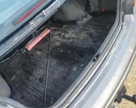 Серый Мазда 626, объемом двигателя 2 л и пробегом 320 тыс. км за 2000 $, фото 2 на Automoto.ua