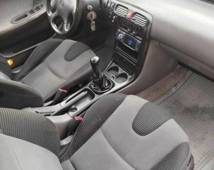 Серый Мазда 626, объемом двигателя 2 л и пробегом 320 тыс. км за 2000 $, фото 5 на Automoto.ua