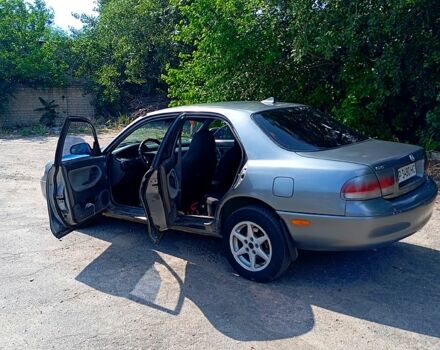 Сірий Мазда 626, об'ємом двигуна 2 л та пробігом 300 тис. км за 1700 $, фото 4 на Automoto.ua