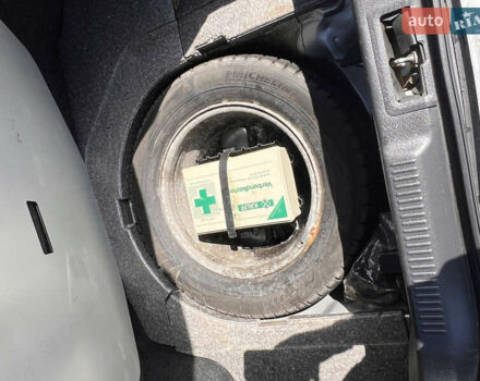 Серый Мазда 626, объемом двигателя 2.5 л и пробегом 300 тыс. км за 2200 $, фото 7 на Automoto.ua