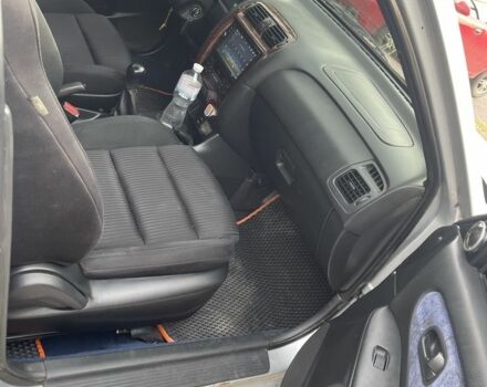 Серый Мазда 626, объемом двигателя 2 л и пробегом 290 тыс. км за 2900 $, фото 6 на Automoto.ua