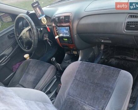 Серый Мазда 626, объемом двигателя 2 л и пробегом 380 тыс. км за 2950 $, фото 2 на Automoto.ua