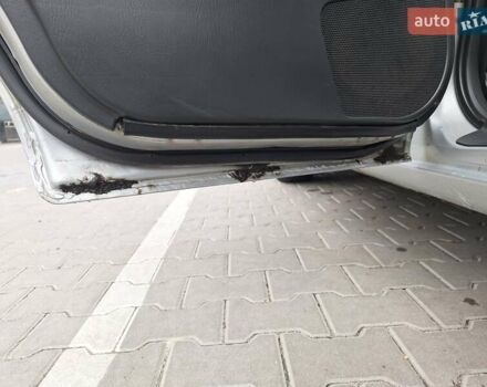 Серый Мазда 626, объемом двигателя 2 л и пробегом 319 тыс. км за 3200 $, фото 18 на Automoto.ua