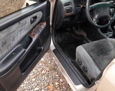 Серый Мазда 626, объемом двигателя 1.8 л и пробегом 225 тыс. км за 1200 $, фото 6 на Automoto.ua