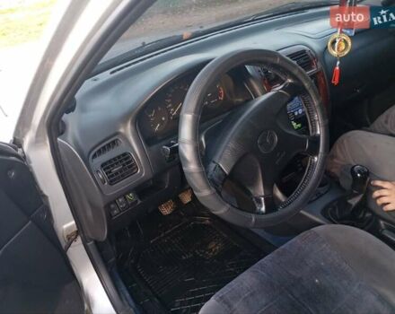 Серый Мазда 626, объемом двигателя 2 л и пробегом 380 тыс. км за 2950 $, фото 3 на Automoto.ua