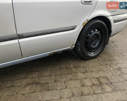 Сірий Мазда 626, об'ємом двигуна 2 л та пробігом 300 тис. км за 1900 $, фото 2 на Automoto.ua